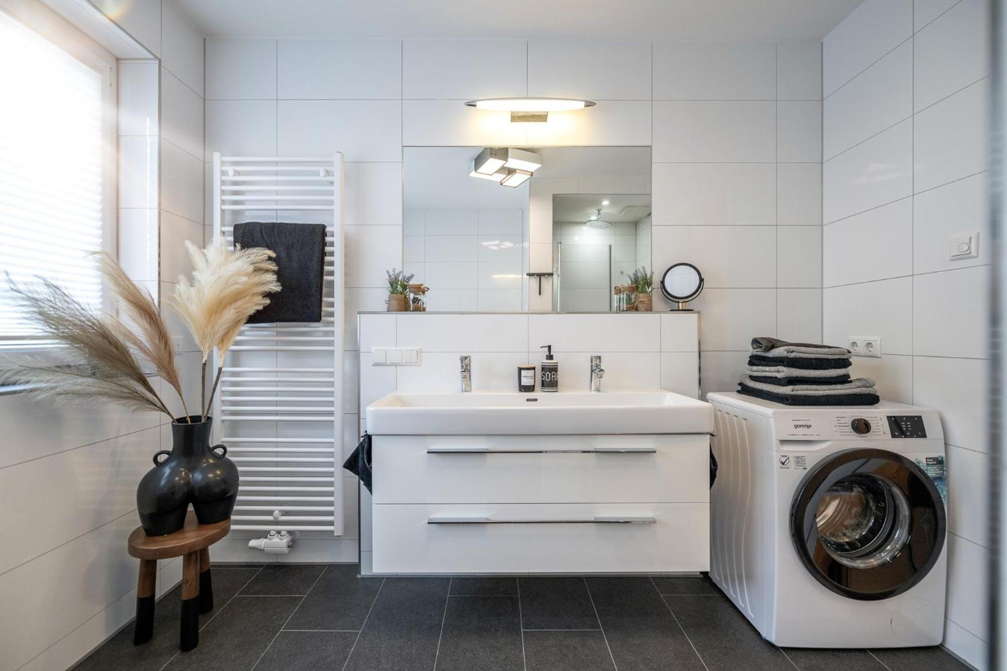 Appartamento Alpenflair / Luxury / 100Qm / Work / Travel / Netflix Penzberg Esterno foto
