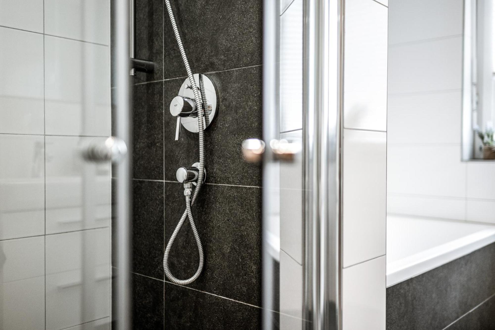 Appartamento Alpenflair / Luxury / 100Qm / Work / Travel / Netflix Penzberg Esterno foto
